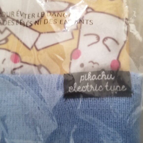 Pokemon Pikachu Pom Pom Beanie Toque - Picture 3 of 4